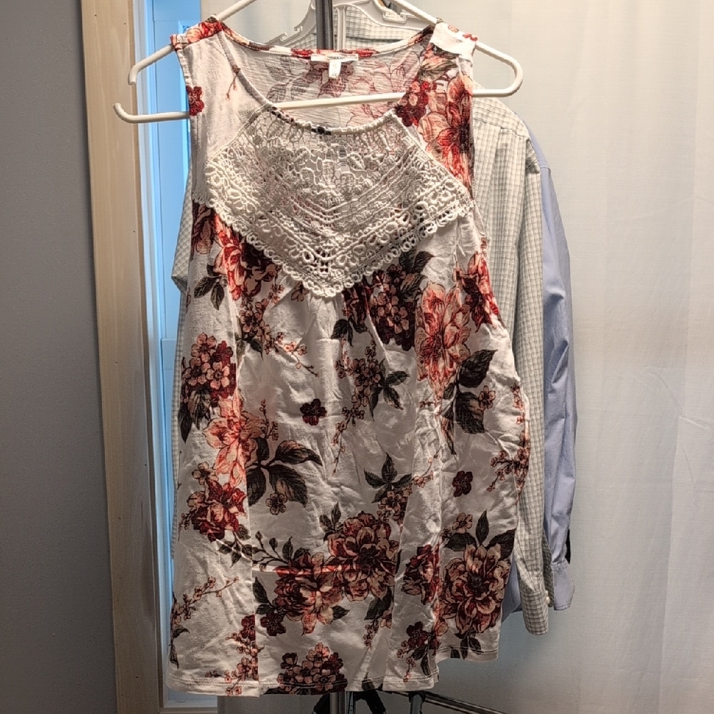 Floral Lace Trim Women's Top